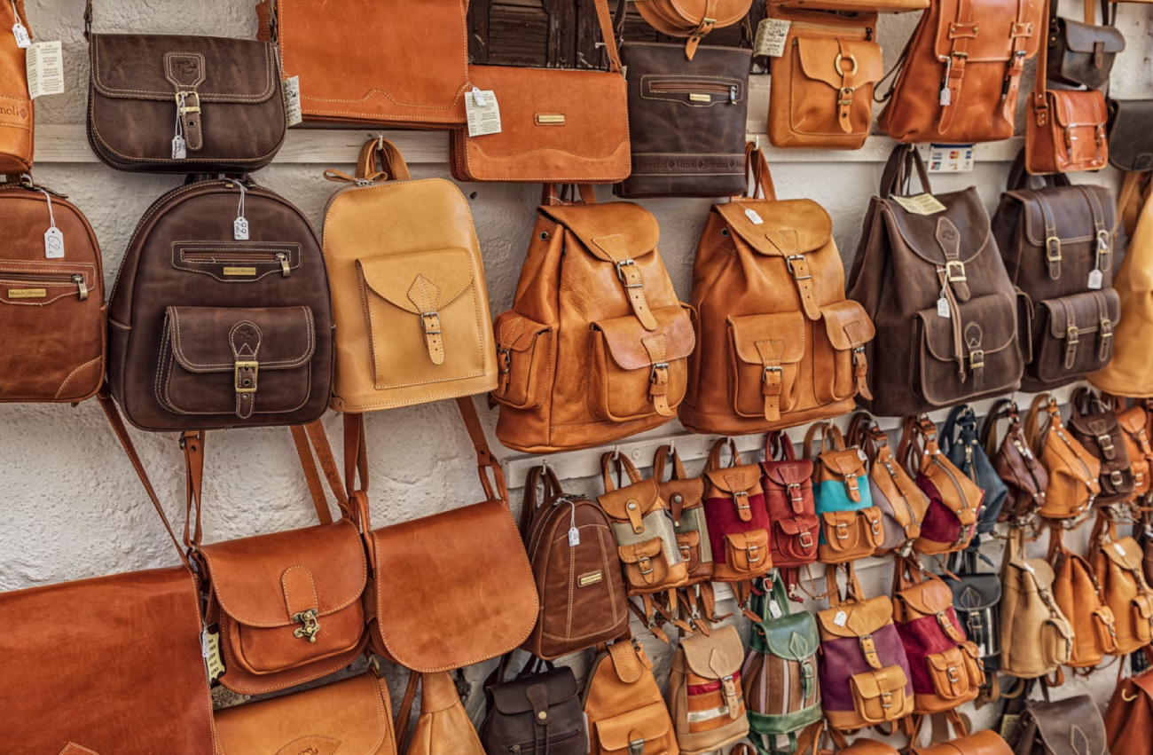leather handbag store with many styles