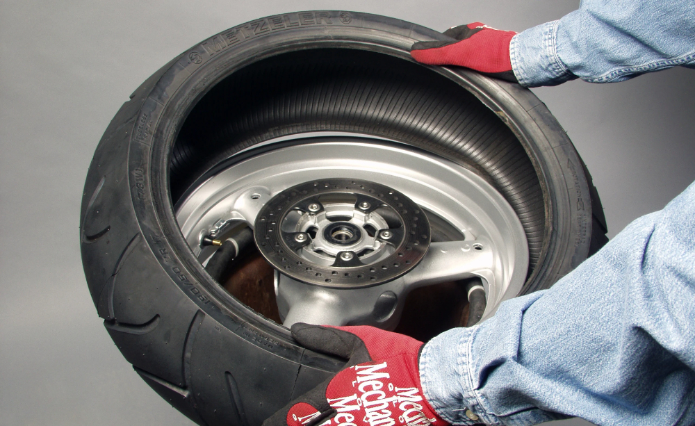 The 4 Best Tires for Harley Davidson and How to Take Care of Them - Vascara