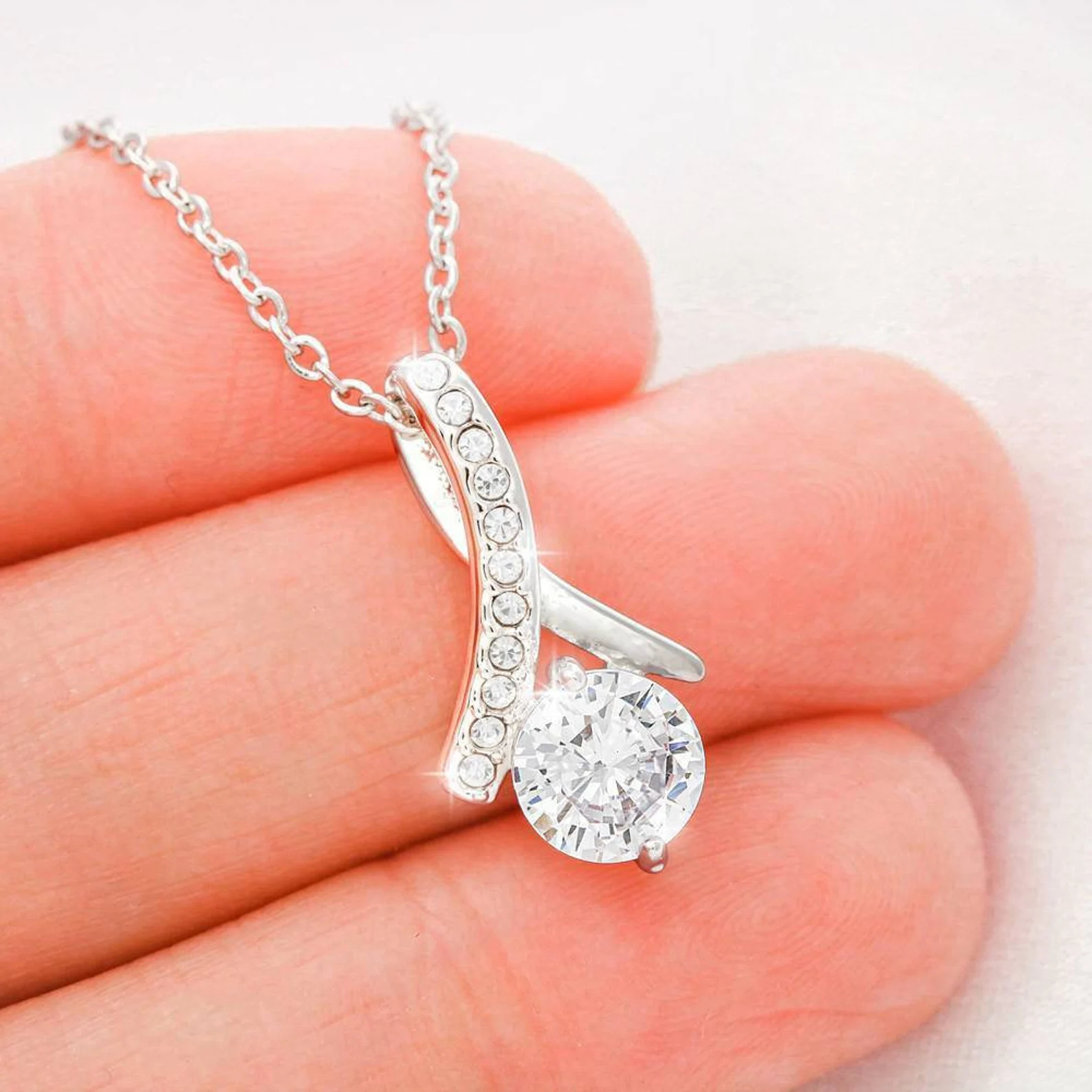 To My Boyfriend's Mom Alluring Beauty Necklace, Gift for Boyfriend